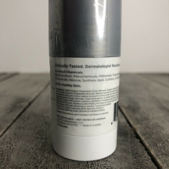 Lavanila The Healthy Deodorant Sport Luxe - Picture 3 of 4